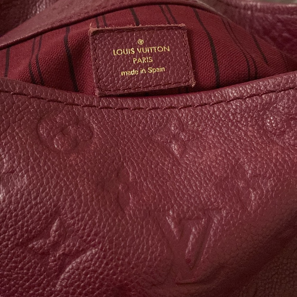 SOLD! Louis Vuitton Empriente Handbag - Picture 7 of 7